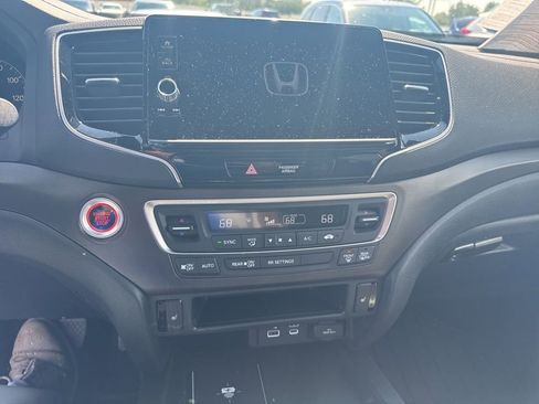 Used 2025 Honda Ridgeline TrailSport image 9