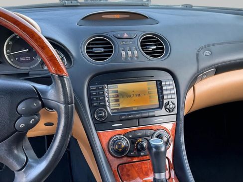 Used 2007 Mercedes-Benz SL 550 image 5