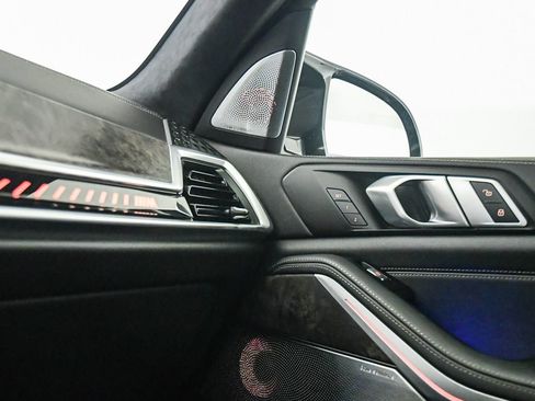 Used 2024 BMW X7 M60i w/ Climate Comfort Package AWD/4WD image 31
