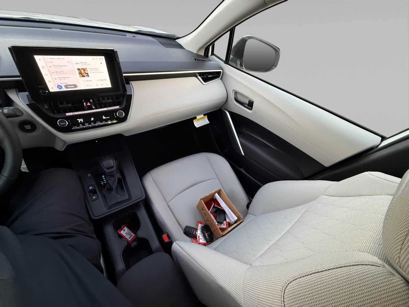 New 2026 Toyota Corolla Cross LE AWD/4WD image 21