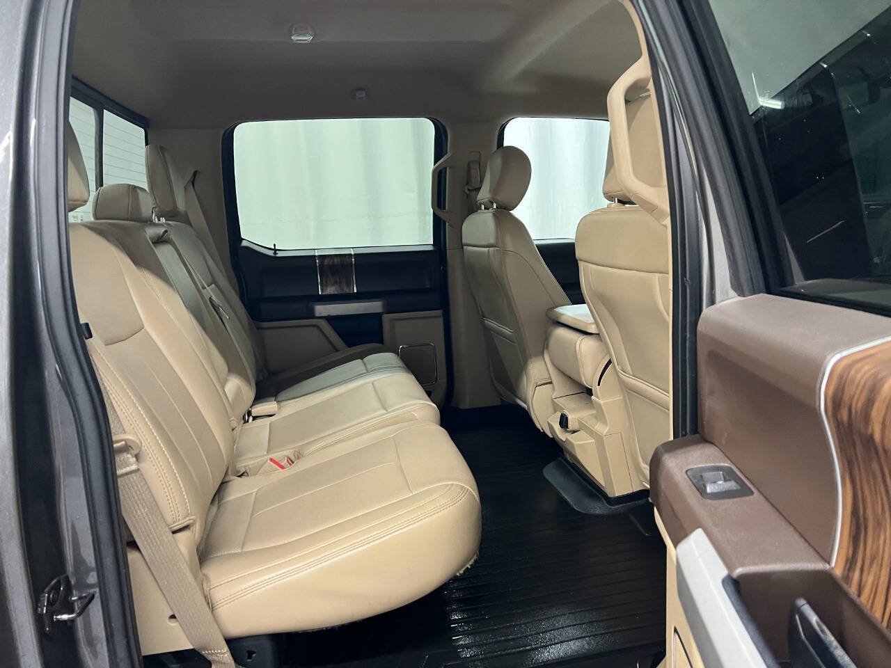 Used 2018 Ford F150 Lariat w/ Equipment Group 501A Mid AWD/4WD image 10