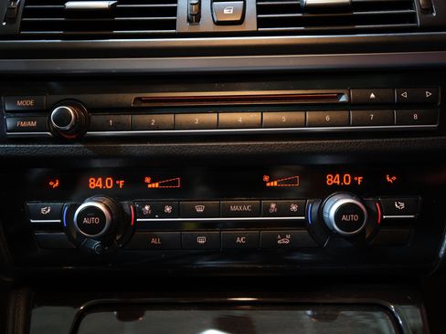 Used 2013 BMW 528i Sedan image 19