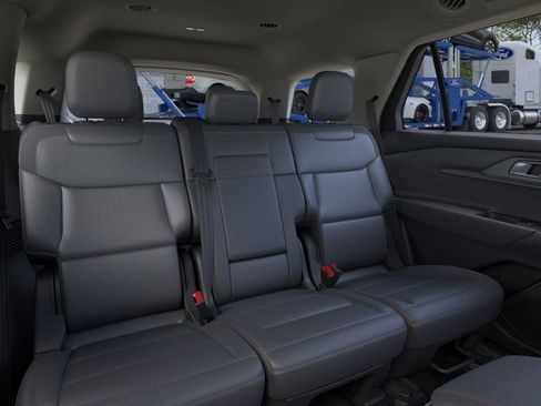 New 2025 Ford Explorer Active w/ Active Comfort Package image 11