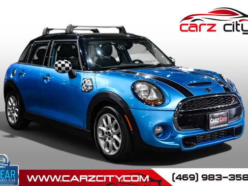 Used 2017 MINI Cooper S FWD image 1