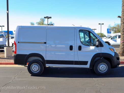 New 2025 RAM ProMaster 1500 w/ Convenience Group FWD image 6