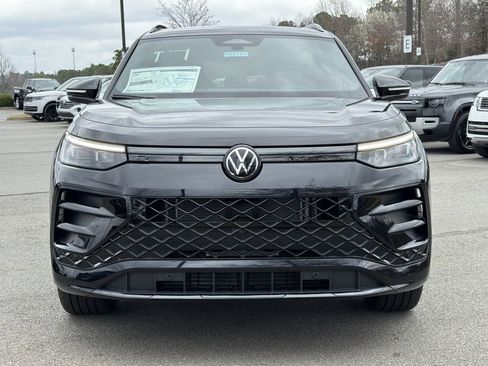 New 2026 Volkswagen Tiguan SE R-Line FWD image 8