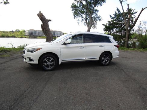 Used 2020 INFINITI QX60 Pure AWD/4WD image 3
