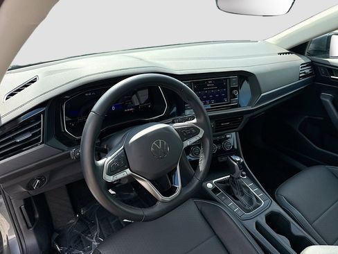 Used 2023 Volkswagen Jetta SE FWD image 24