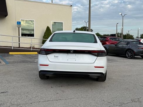 Used 2025 Honda Accord SE image 6