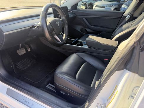 Used 2020 Tesla Model 3 Standard Range Plus RWD image 10