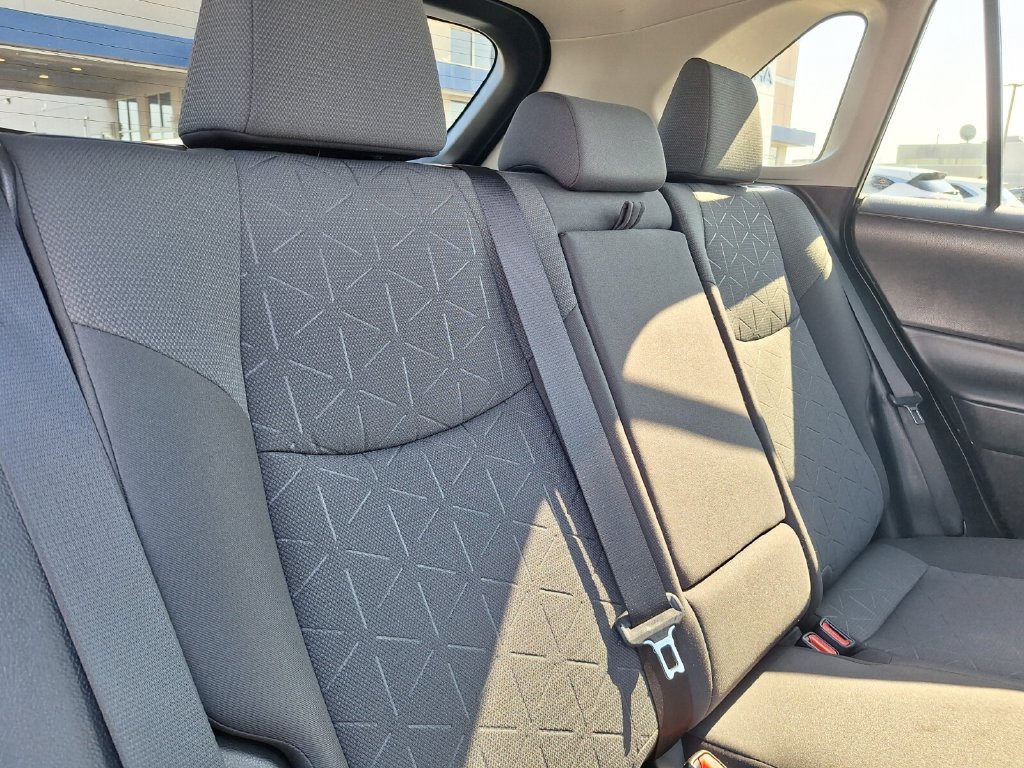 Used 2022 Toyota RAV4 XLE w/ Convenience Package FWD image 26