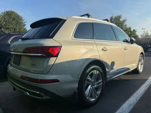 Used 2021 Audi Q7 2.0T Premium Plus w/ Executive Package AWD/4WD image 4
