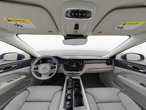 Used 2019 Volvo XC60 T6 Inscription w/ Protection Package AWD/4WD image 12