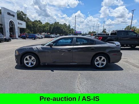 Used 2014 Dodge Charger SE w/ Sport Appearance Group RWD image 8