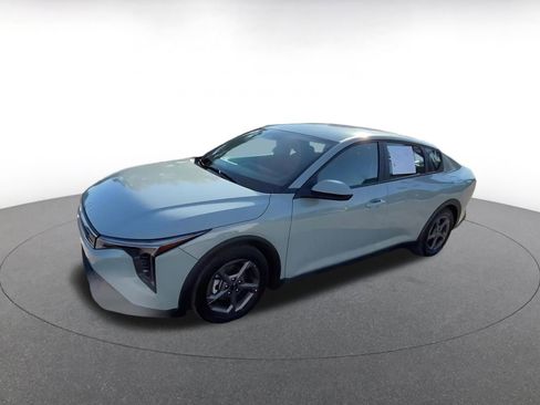 Used 2025 Kia K4 FWD image 8