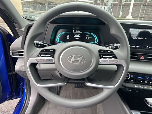 New 2026 Hyundai Elantra Blue image 30