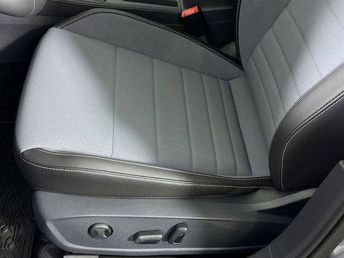 New 2026 Volkswagen Jetta SE image 18