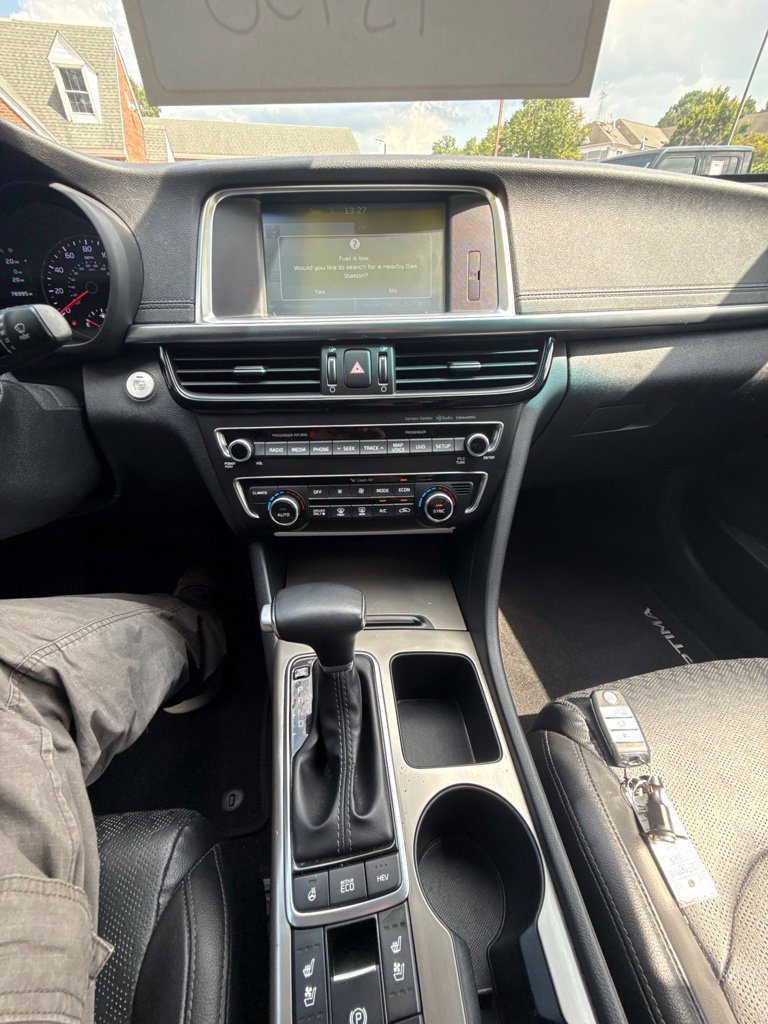 Used 2018 Kia Optima EX w/ Technology Package FWD image 16