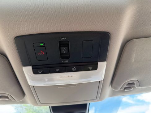 Used 2023 Nissan Altima 2.5 SL FWD image 37