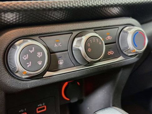 Certified 2023 Nissan Kicks SV FWD image 20