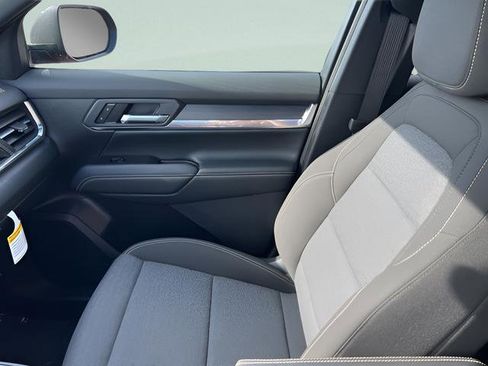 New 2026 GMC Terrain Elevation w/ Technology Package II image 11