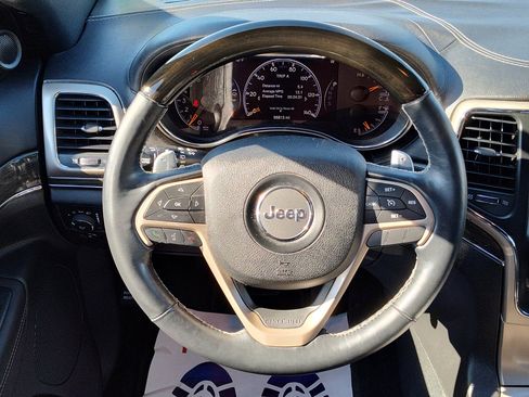 Used 2014 Jeep Grand Cherokee Overland image 19