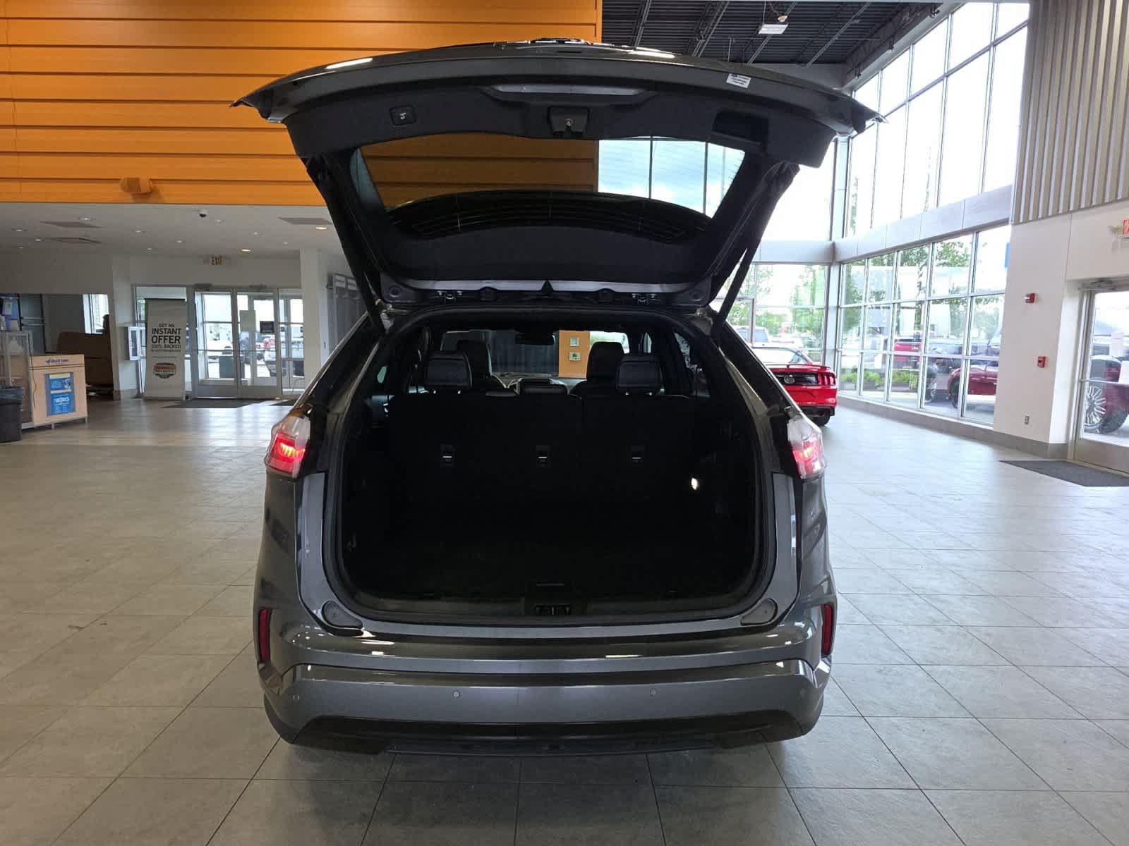 Used 2024 Ford Edge ST-Line AWD/4WD image 9