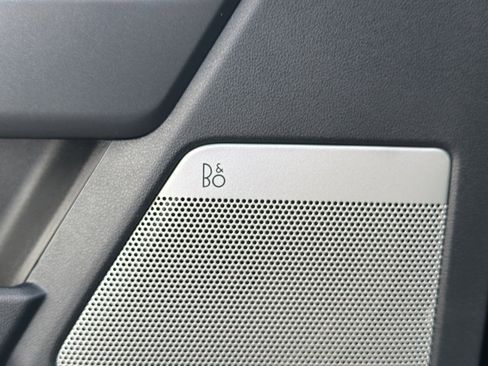 Used 2023 Ford F250 Lariat w/ Sport Appearance Package image 14