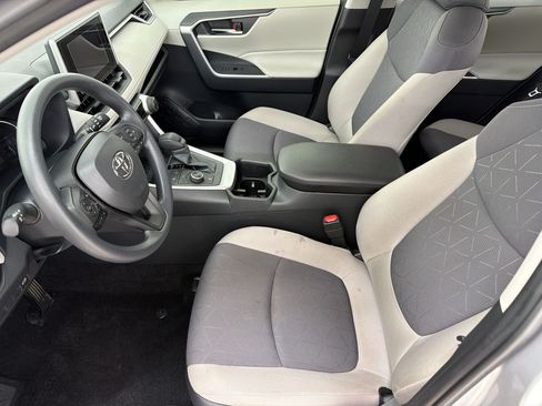Certified 2025 Toyota RAV4 XLE w/ Convenience Package AWD/4WD image 5