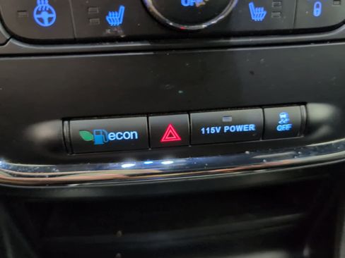 Used 2018 Dodge Grand Caravan GT image 26