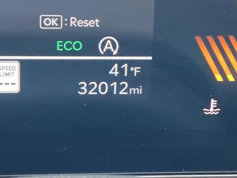 Certified 2025 Kia Sorento LX FWD image 10