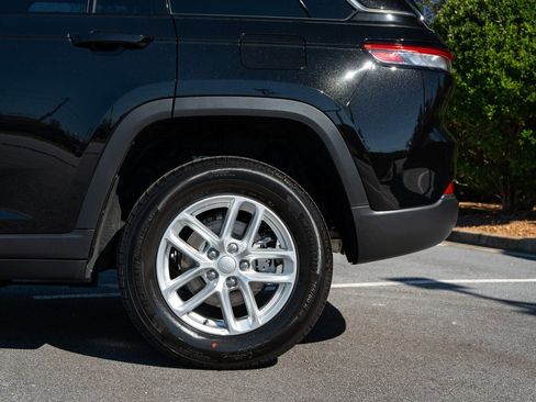 New 2025 Jeep Grand Cherokee Laredo X RWD image 6