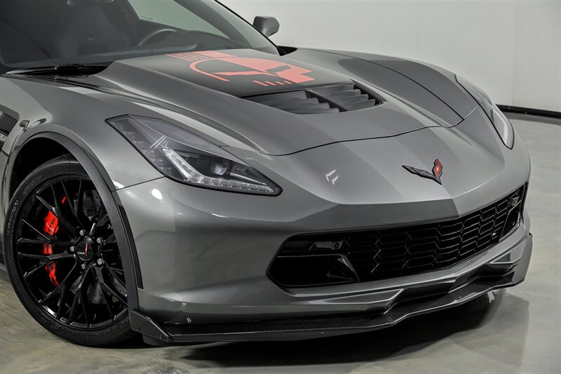 Used 2016 Chevrolet Corvette Z06 w/ 3LZ Preferred Equipment Group RWD image 2