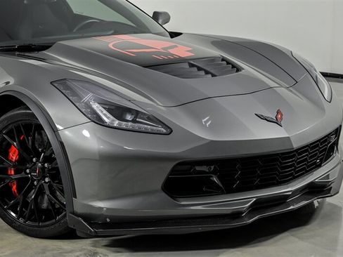 Used 2016 Chevrolet Corvette Z06 w/ 3LZ Preferred Equipment Group RWD image 2