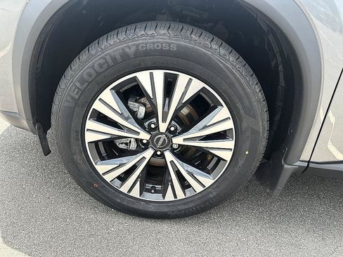 Used 2023 Nissan Rogue SV w/ SV Premium B Package FWD image 10