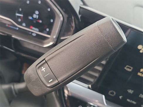 Used 2024 GMC Sierra 1500 SLT image 33