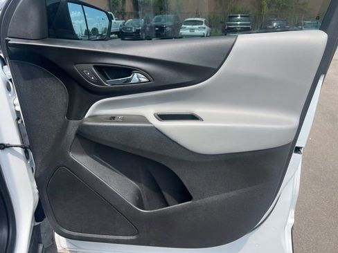 Used 2024 Chevrolet Equinox LS w/ LS Convenience Package FWD image 10