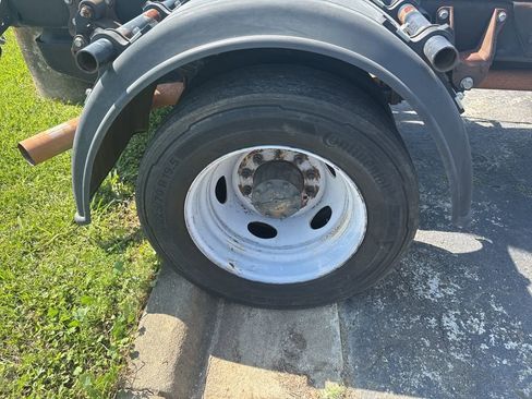 Used 2021 Ford F550 XL w/ Power Equipment Group image 19