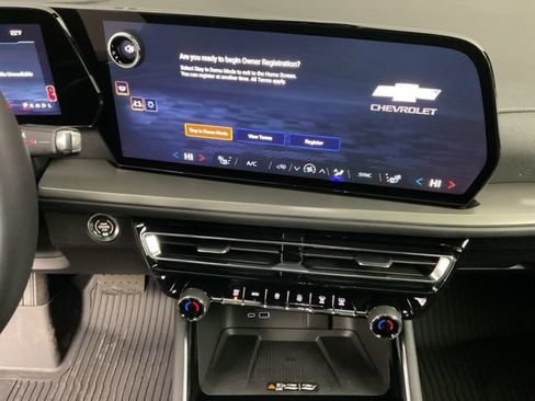 New 2026 Chevrolet Traverse LT w/ Sun and Wheel Package image 15