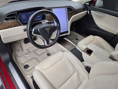 Used 2017 Tesla Model S AWD image 19