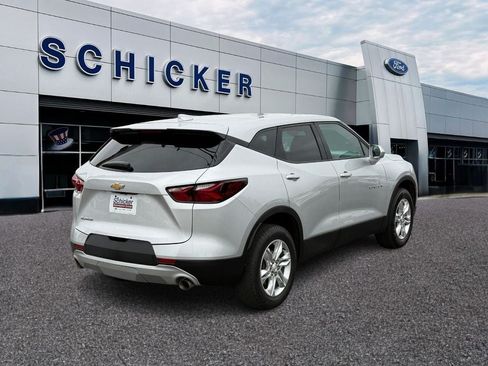 Used 2020 Chevrolet Blazer LT FWD image 2