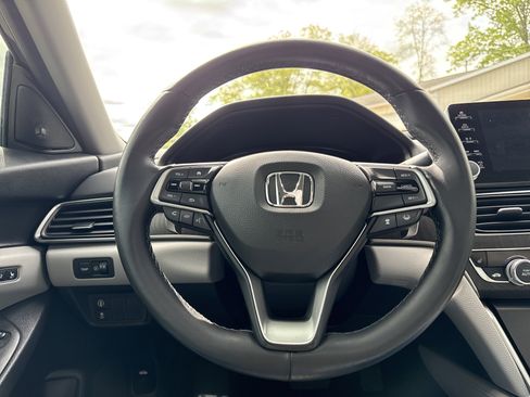 Used 2018 Honda Accord EX-L image 28