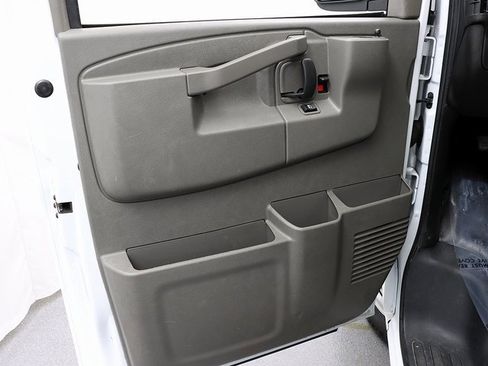 Used 2023 Chevrolet Express 3500 LS image 18