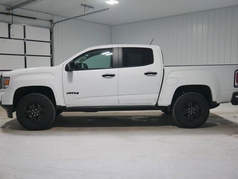 Used 2022 GMC Canyon AT4 image 8