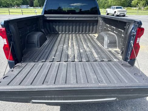 Used 2023 Chevrolet Silverado 1500 LT AWD/4WD image 25