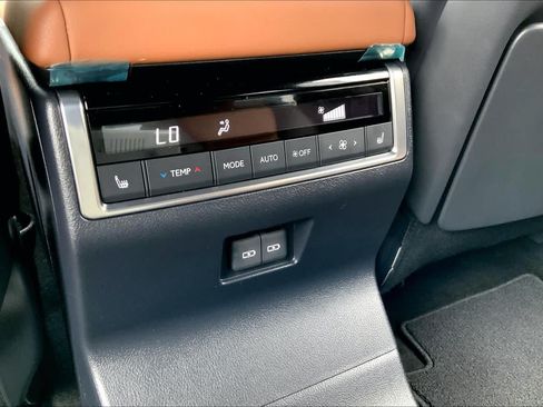 Certified 2024 Lexus GX 550 w/ Accessory Package (2T) AWD/4WD image 36
