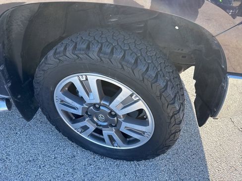 Used 2021 Toyota Tundra 1794 Edition image 15