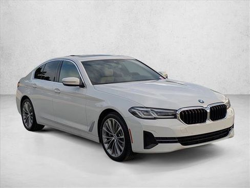 Used 2023 BMW 530i 530i w/ Convenience Package image 3