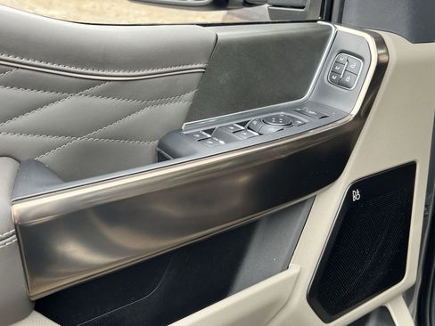 New 2026 Ford F250 Platinum w/ Platinum Plus Package image 15