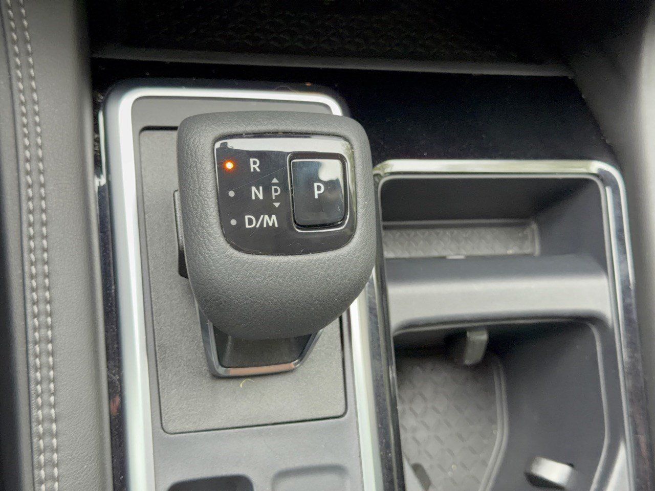 Used 2024 Nissan Pathfinder Platinum FWD image 21